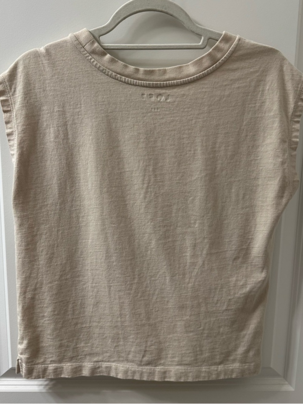 LOFT T-Shirt - Picture 2 of 4
